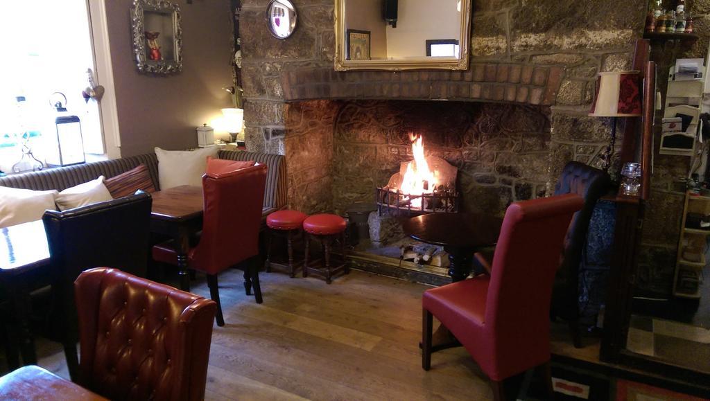 The Globe Inn Чагфорд Экстерьер фото